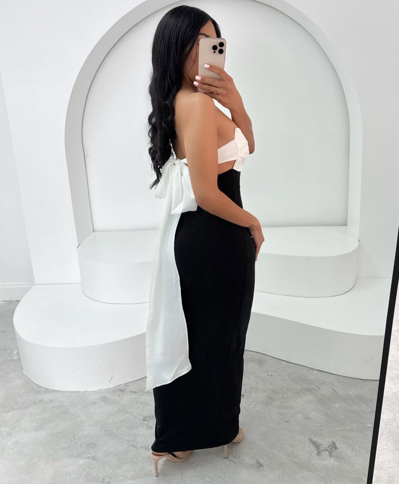 V1100# Vestido com laço atrás
