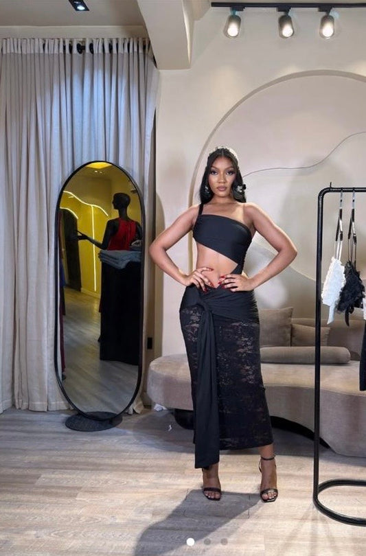 VL10601# Vestido irregular em renda