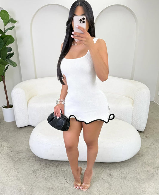 7032# mini vestido sem alças ondulada