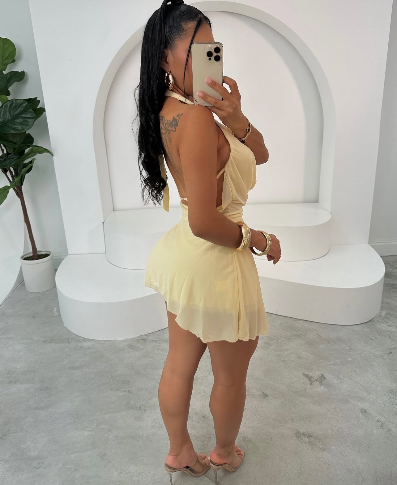 V10015# mini vestido com decote em U sem mangas