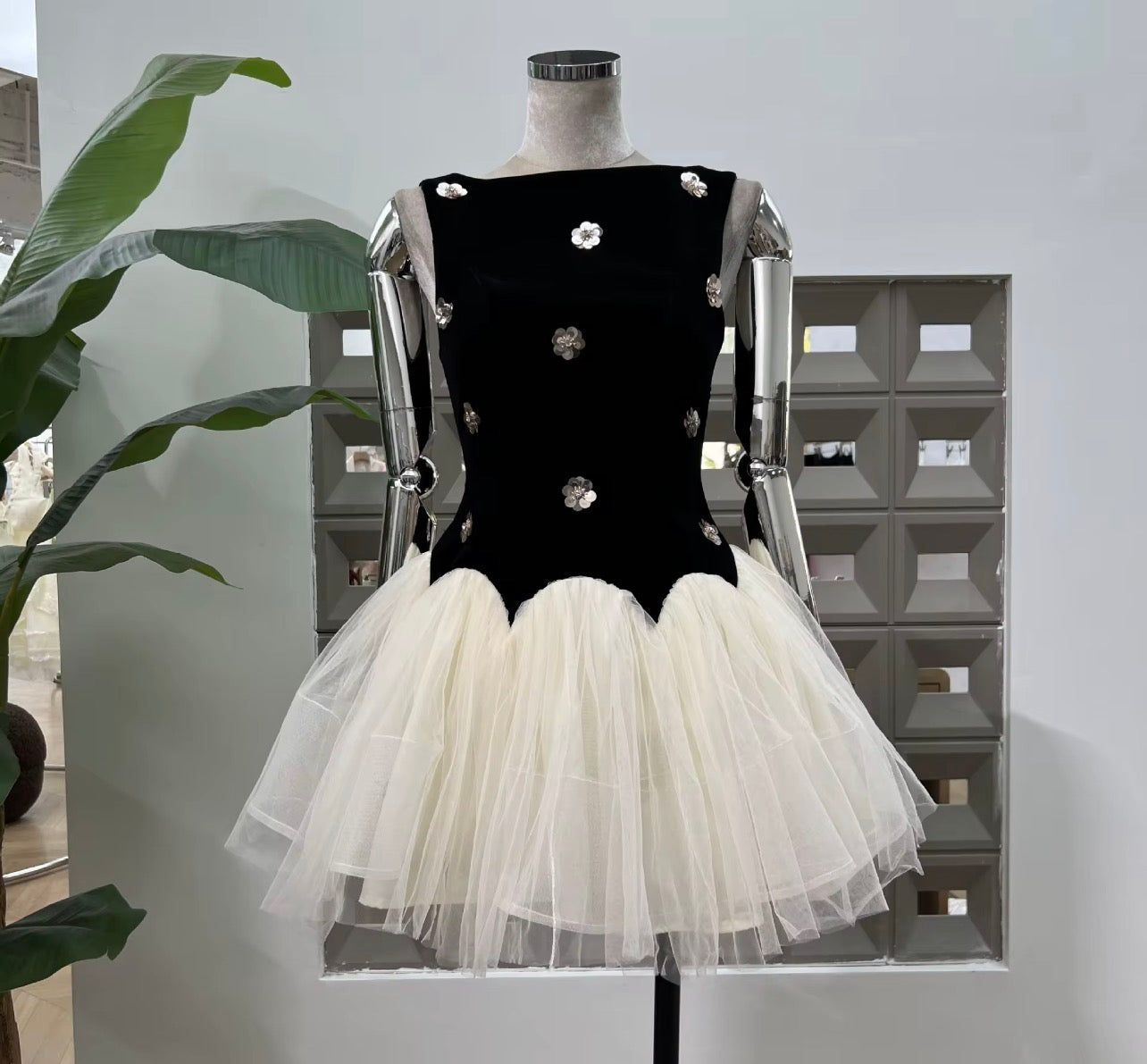 Edit Vestido curto Nobreza