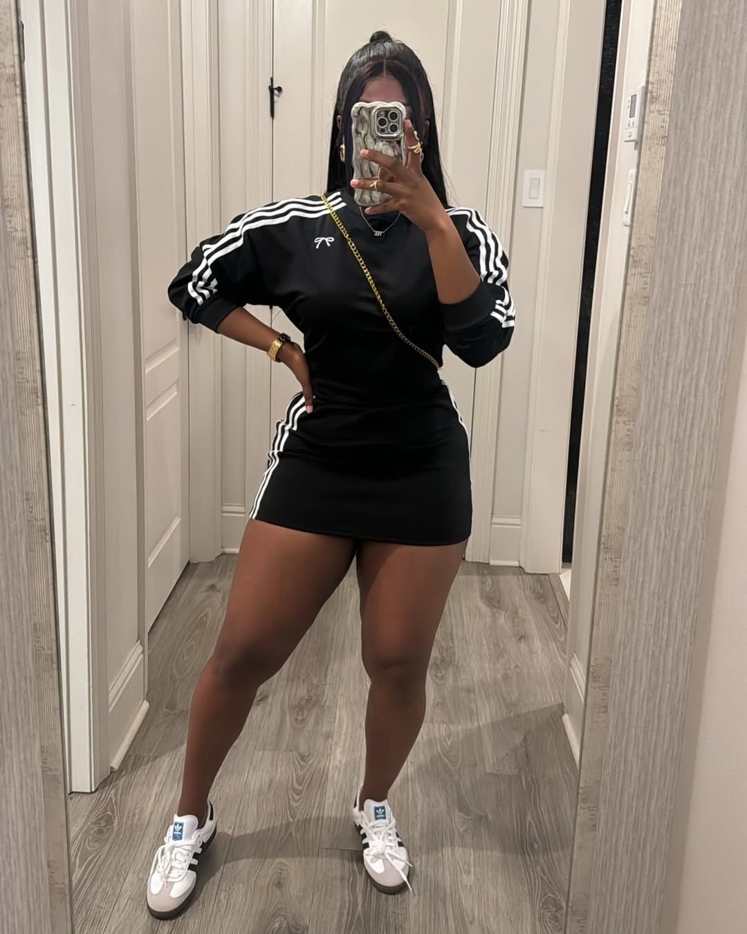 5017# sports set with short skirt