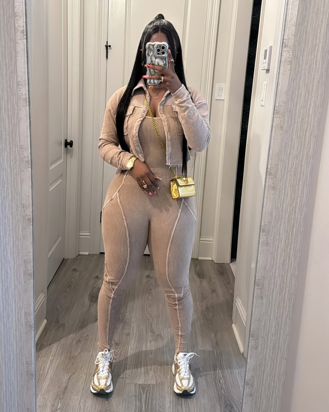 5020# Conjunto de Duas Peças Casaco Curto de Manga Longa com  e Macacao em Cor Sólida