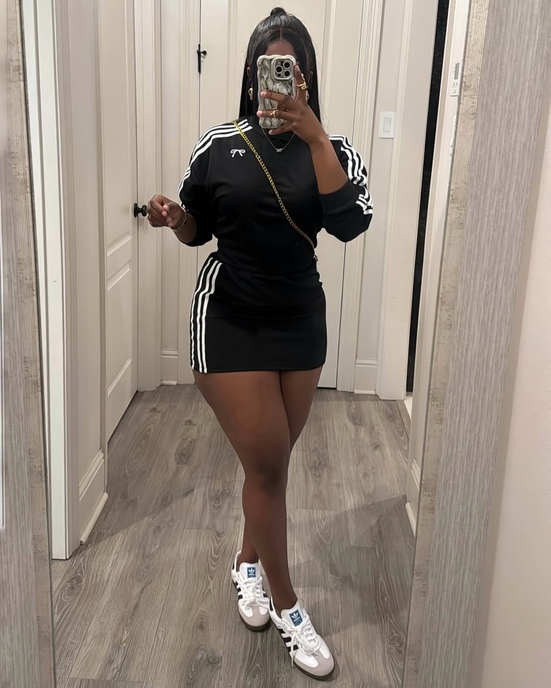 5017# sports set with short skirt