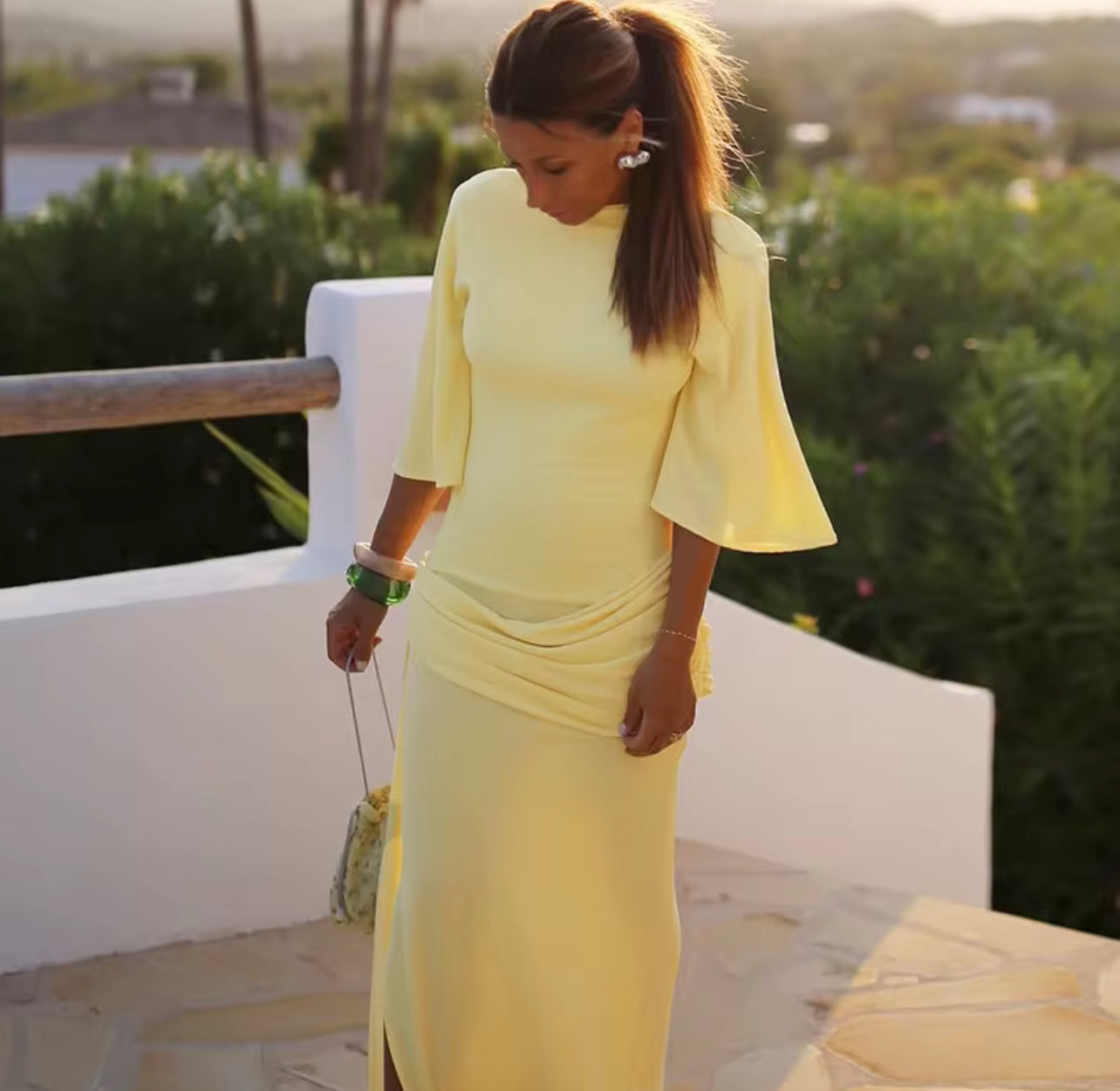 200016# Vestido elegante sem costas