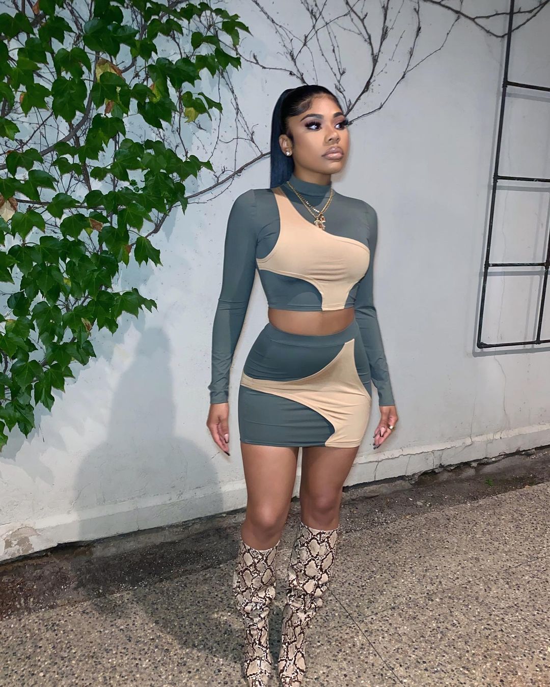 1721# conjunto irregular manga longa em cor cinza