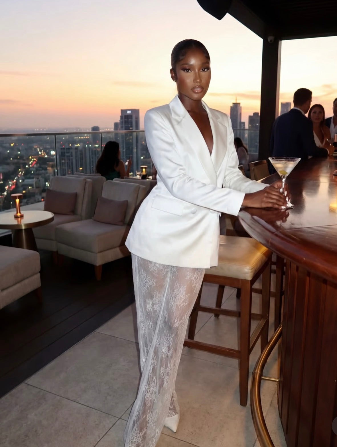 COKTAIL EDIT                                     conjunto sexy , elegante em cor sólida