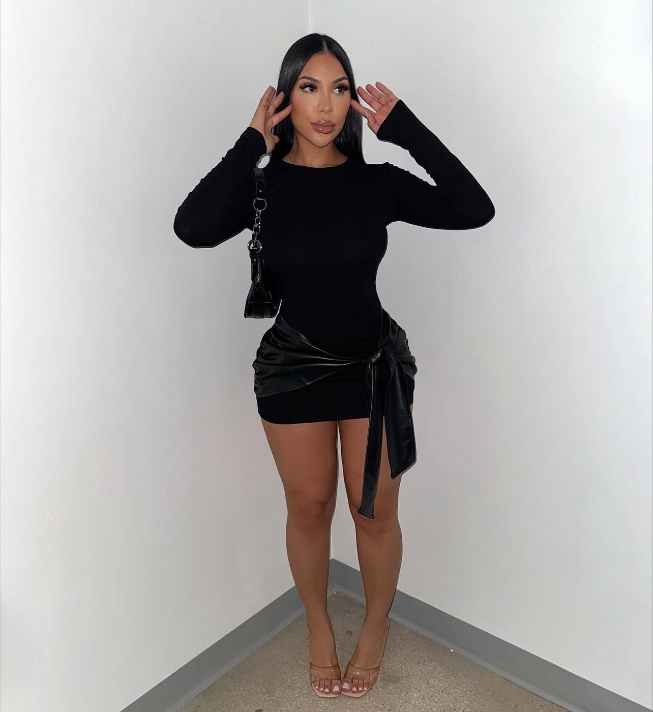 MINI LUXE Vestido curto cor sólida e manga comprida