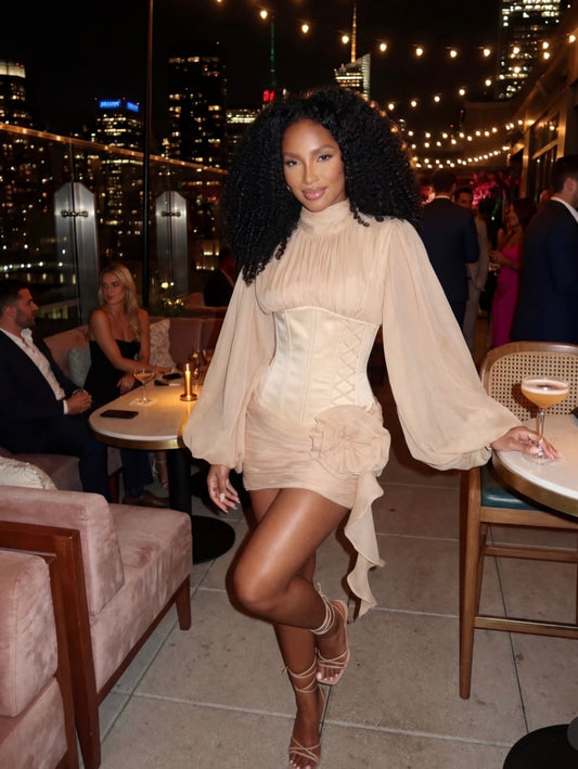 Edit Vestido curto elegante