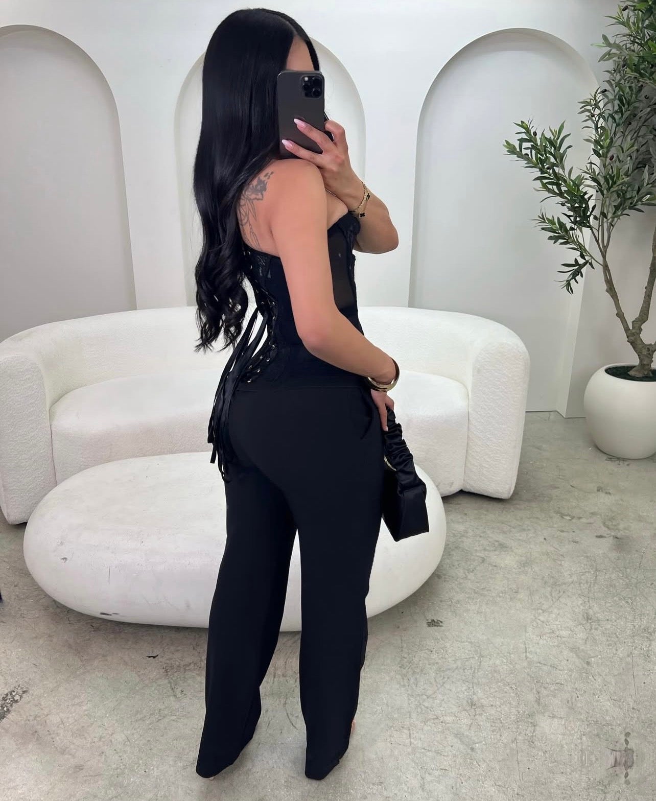 Top cropped , body modelador com amarração no busto e cintura, blusa justa sem mangas no busto