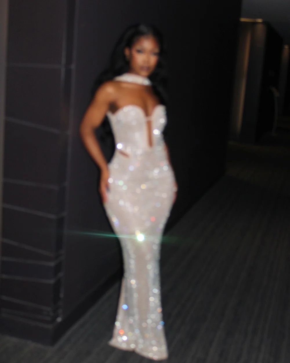 4060# Elegant long dress with rhinestones