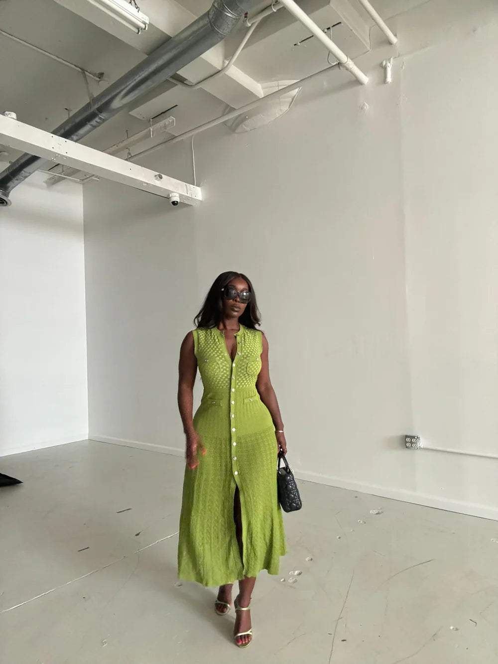 #7090 vestido midi em malha oco