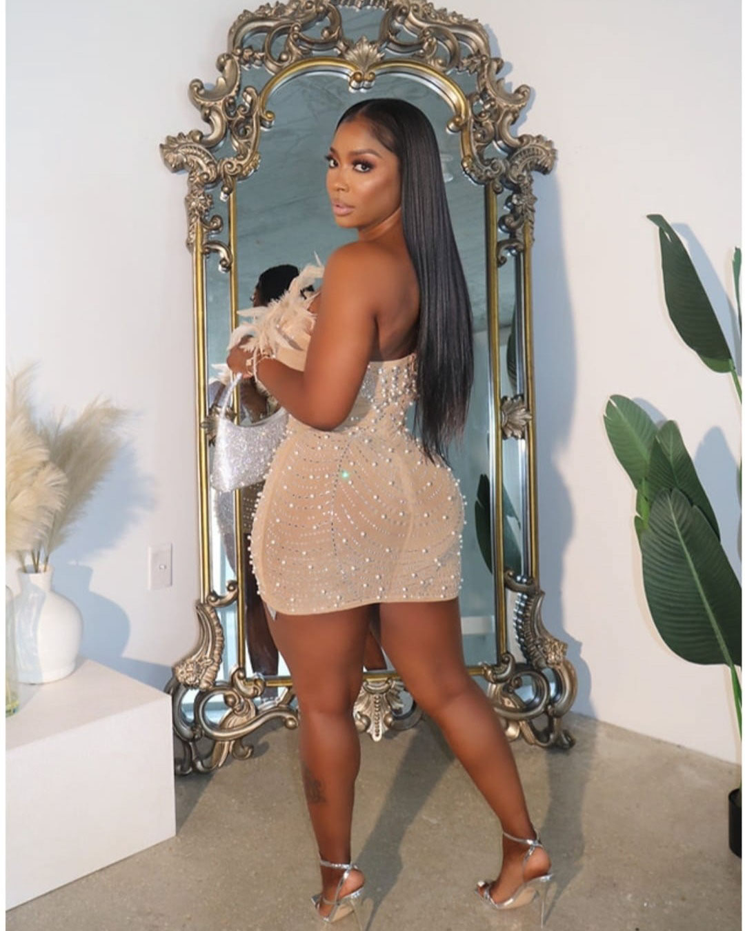 1504# deep V-neck dress with lace trim